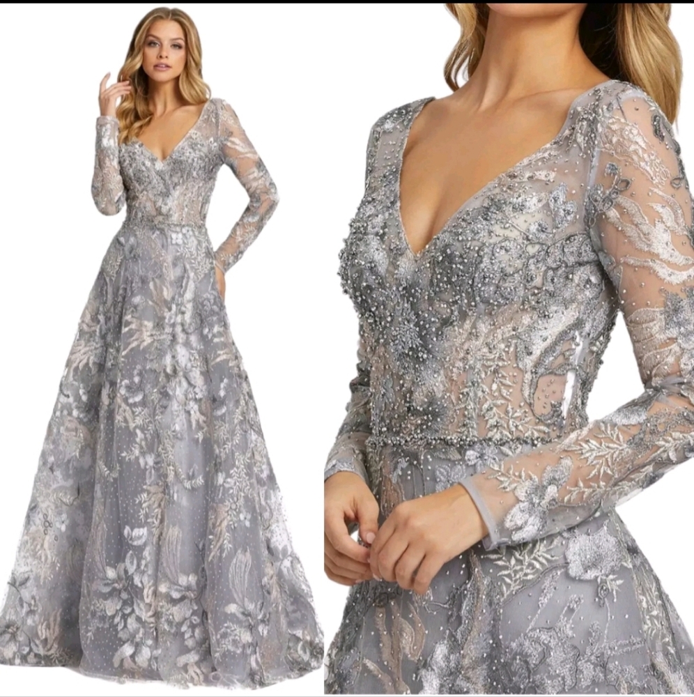 Mac Duggal $798 Size 10 Longsleeve Floral Applique Beaded Vneck 20214 Dress